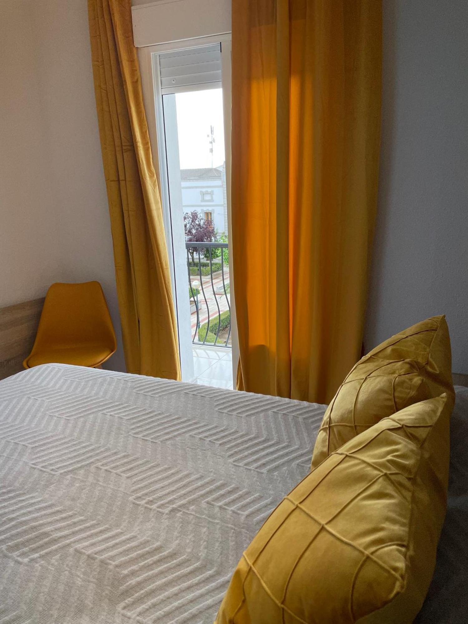 Hostal Calderon De La Barca Zalamea de la Serena 외부 사진